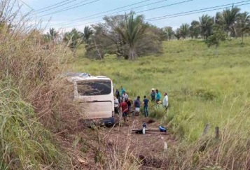 Adolescente Tem Perna Amputada Em Acidente Na Br Jornal Pequeno