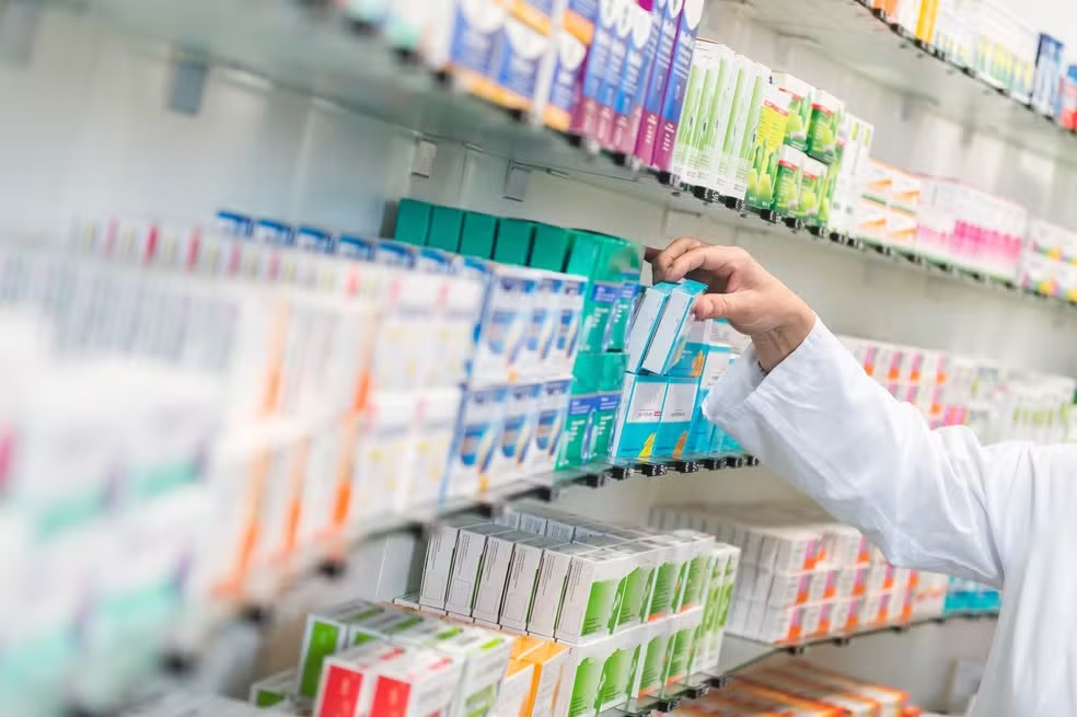 farmaceuticos podem prescrever remédios