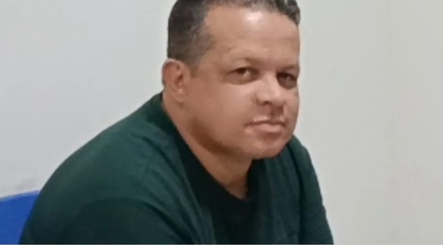 Dono de oficina é detido por suspeita de reter carros após cobrar entrada Dono de oficina é detido por suspeita de reter carros após cobrar entrada