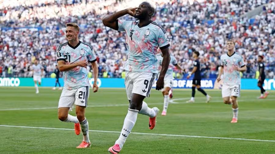 Bélgica atropela os Estados Unidos e enfrenta a Espanha nas quartas do Mundial